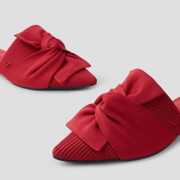 VIVAIA Yaffa Pointed Toe Knot Sandals in Ruby Red - Picture 4 of 12